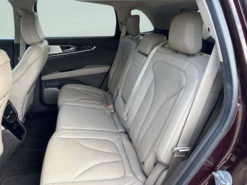 Certified 2022 Lincoln Nautilus Reserve w/ Equipment Group 202A image 30