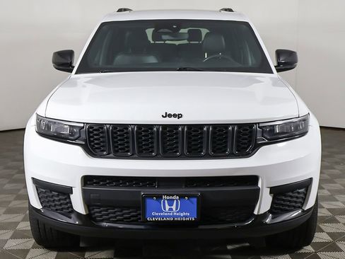 Used 2023 Jeep Grand Cherokee L Laredo AWD/4WD image 13