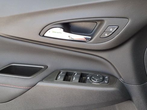 Used 2024 Chevrolet Equinox RS w/ LPO, Floor Liner Package FWD image 33