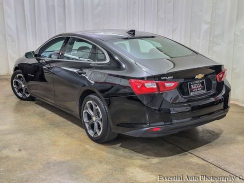 Used 2018 Chevrolet Malibu LT w/ Leather Package FWD image 8