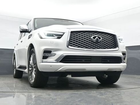 Used 2018 INFINITI QX80 4WD w/ Deluxe Technology Package image 14