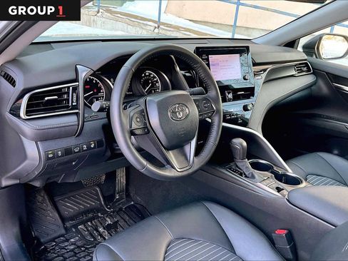 Used 2024 Toyota Camry SE image 18