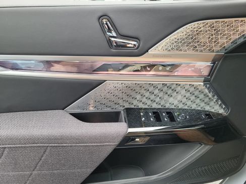 New 2025 BMW 760i xDrive 760i xDrive image 5