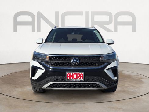 Used 2023 Volkswagen Taos SE image 5