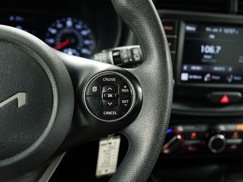 Used 2022 Kia Soul LX w/ Technology Package FWD image 14