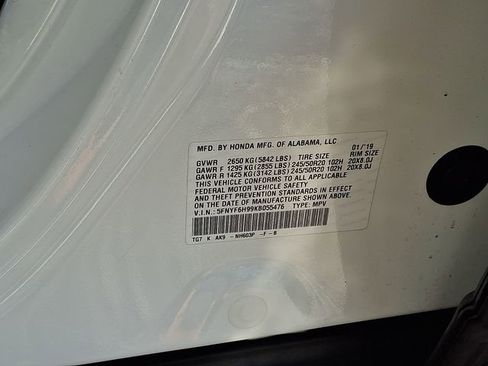 Certified 2019 Honda Pilot Touring image 28