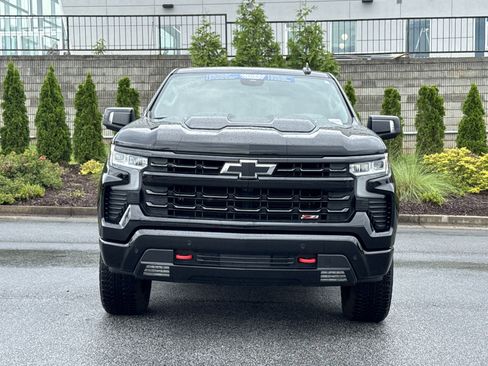Used 2025 Chevrolet Silverado 1500 LT Trail Boss w/ Convenience Package II AWD/4WD image 3