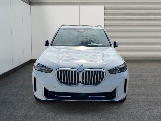 Certified 2026 BMW X5 xDrive50e AWD/4WD image 8