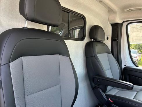 Used 2025 RAM ProMaster 2500 w/ Power Group image 30