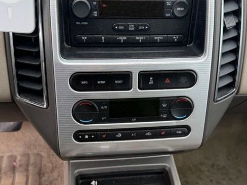 Used 2007 Ford Edge SEL image 11