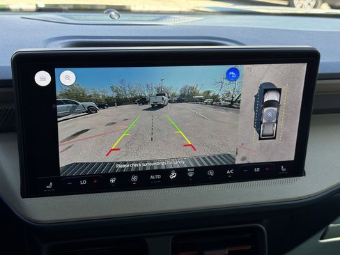 Used 2025 Ford Maverick Lariat w/ 4K Tow Package image 25