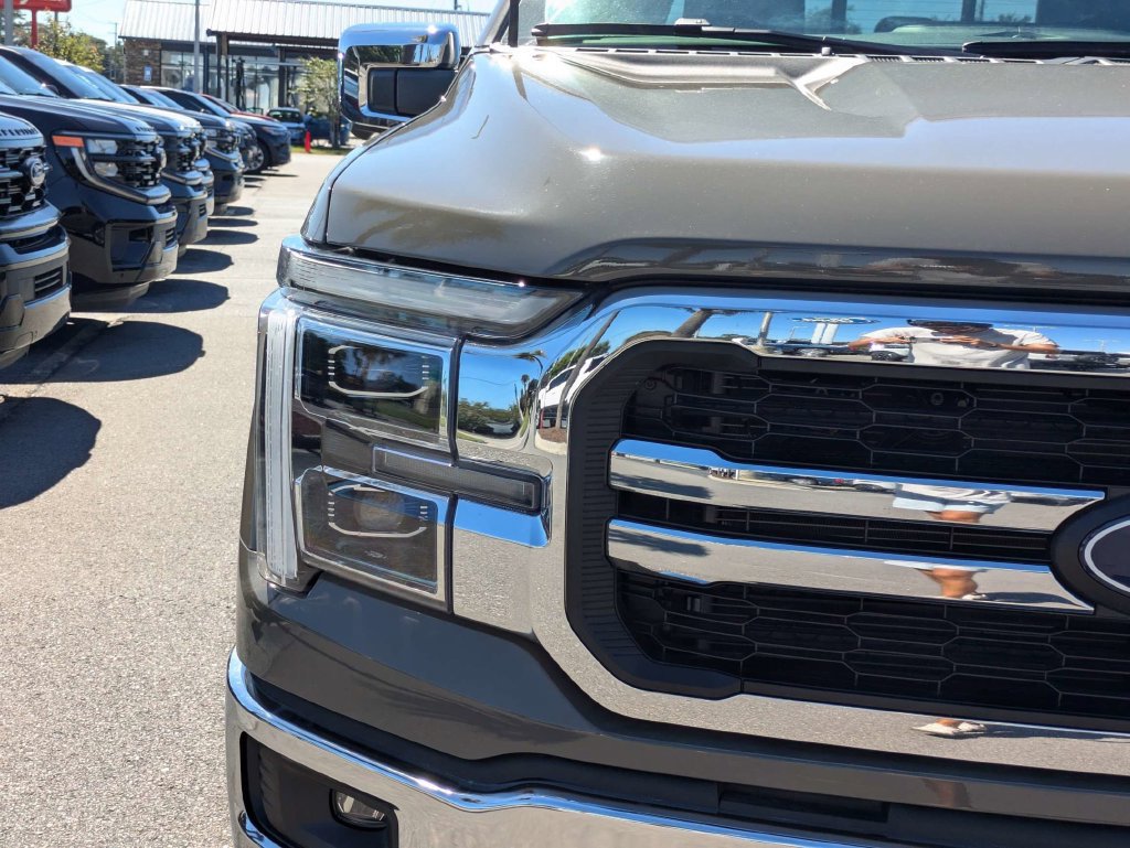 New 2026 Ford F150 Lariat w/ Equipment Group 501A Mid AWD/4WD image 10