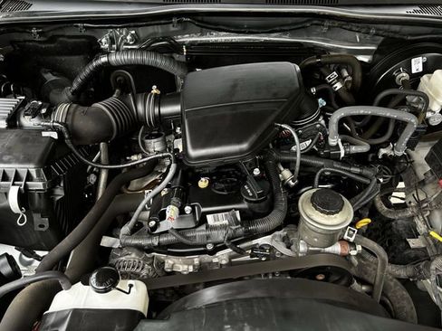 Used 2022 Toyota Tacoma SR w/ SR Convenience Package image 31