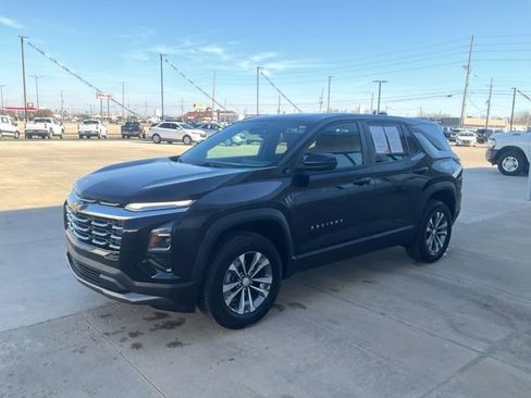 Used 2025 Chevrolet Equinox LT AWD/4WD image 37