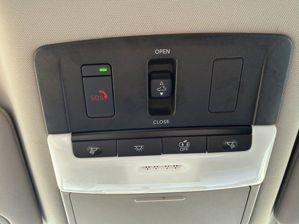 Used 2025 Nissan Altima 2.5 SL AWD/4WD image 25