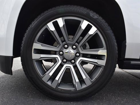 Used 2019 GMC Yukon Denali w/ Denali Ultimate Package image 17