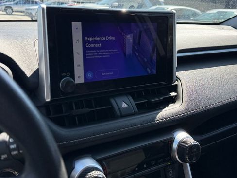 Used 2024 Toyota RAV4 XLE image 31