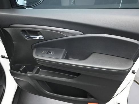Certified 2025 Honda Ridgeline RTL image 29