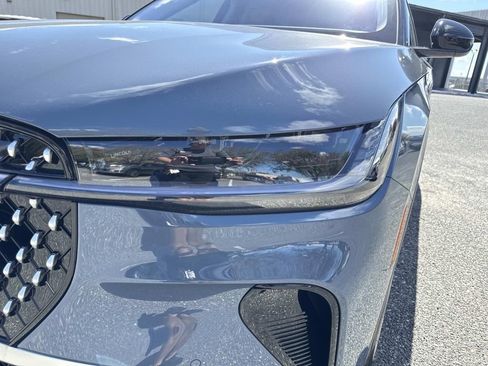 New 2026 Lincoln Nautilus Premier image 9