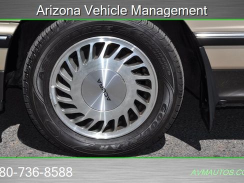 Used 1990 Acura Legend L image 23