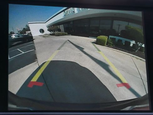 Used 2018 Chrysler Pacifica Touring-L FWD image 41