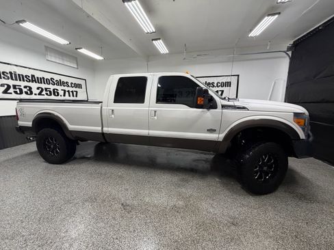 Used 2016 Ford F250 King Ranch w/ King Ranch w/Chrome Package image 2