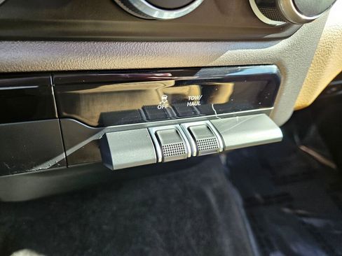 Used 2019 RAM 1500 Big Horn image 27