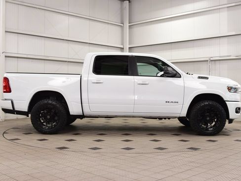 Used 2025 RAM 1500 Big Horn AWD/4WD image 9