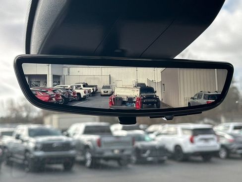 Used 2025 GMC Sierra 2500 Denali w/ Denali Reserve Package image 32