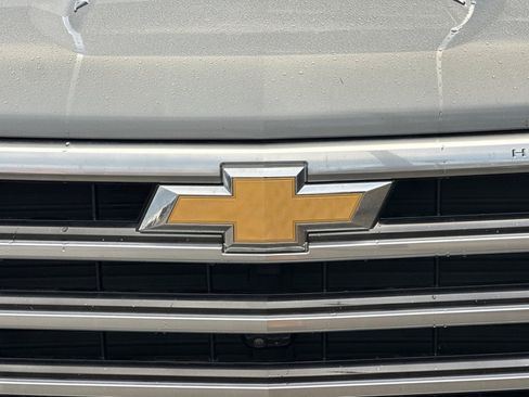 Used 2023 Chevrolet Silverado 1500 High Country w/ Technology Package image 49