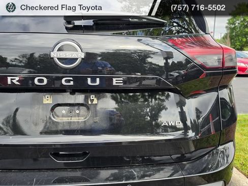 Used 2026 Nissan Rogue SV AWD/4WD image 7