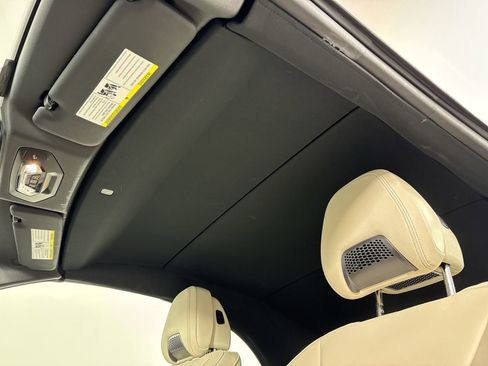 Used 2022 BMW 440i xDrive Convertible w/ Premium Package image 19