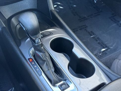 Used 2024 Chevrolet Malibu LS image 19