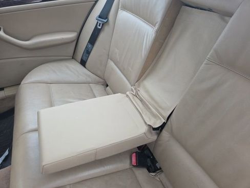 Used 2004 BMW 330xi Sedan image 16