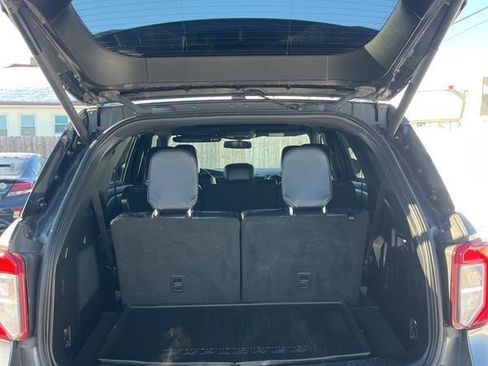 Used 2020 Ford Explorer ST image 14