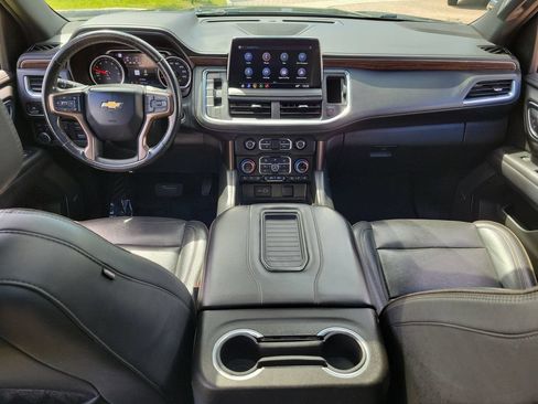 Used 2021 Chevrolet Suburban High Country w/ Premium Package AWD/4WD image 17
