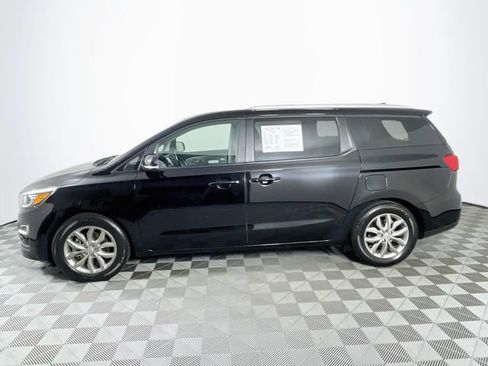 Used 2019 Kia Sedona EX FWD image 5