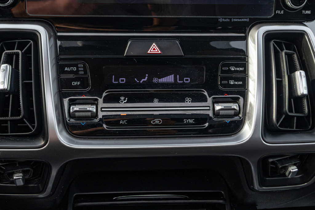 Used 2023 Kia Sorento S w/ Panoramic Sunroof Package FWD image 20