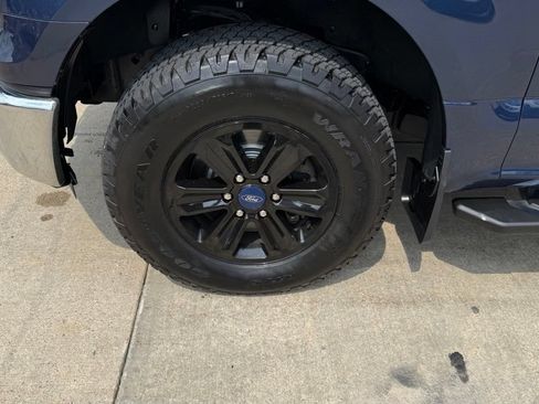 Used 2015 Ford F150 XLT w/ Equipment Group 301A Mid AWD/4WD image 14