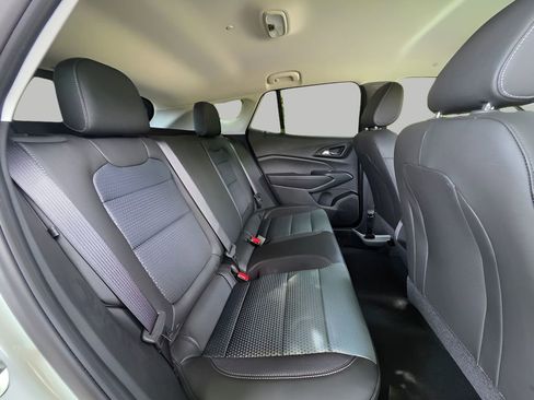New 2026 Chevrolet Trax LT w/ Midnight Edition FWD image 7