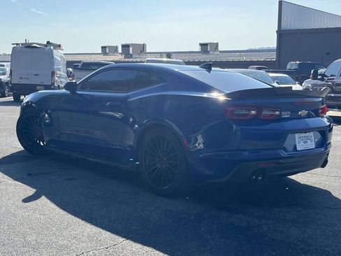 Used 2021 Chevrolet Camaro LT RWD image 6