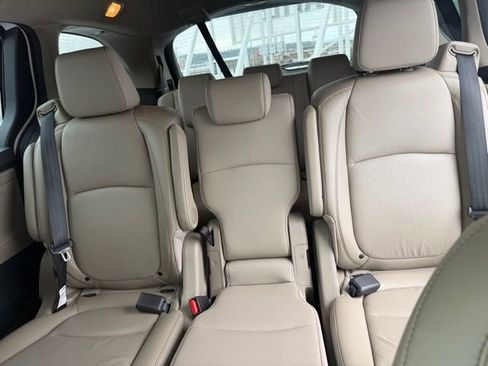 Used 2023 Honda Odyssey EX-L image 17