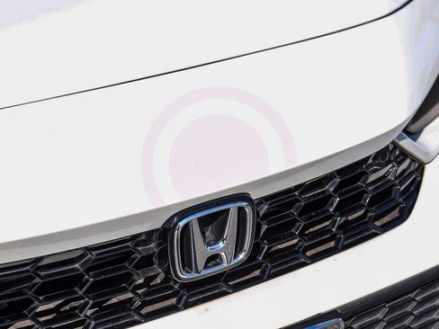 Certified 2025 Honda Civic Sport image 13