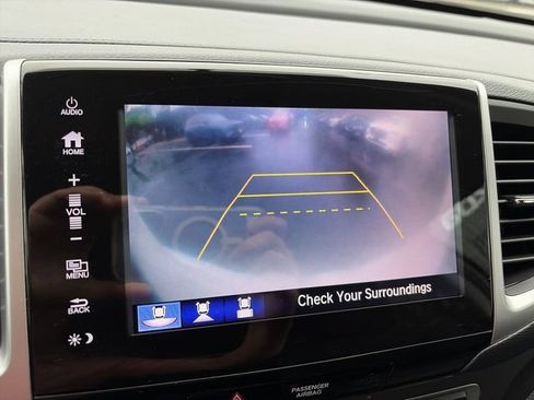 Used 2018 Honda Pilot EX image 17