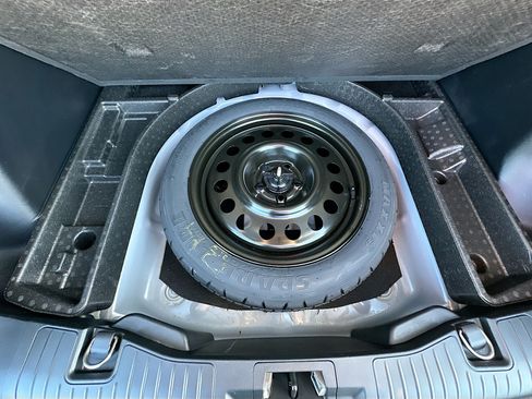 Used 2022 Ford Escape SE w/ SE Sport Appearance Package FWD image 31