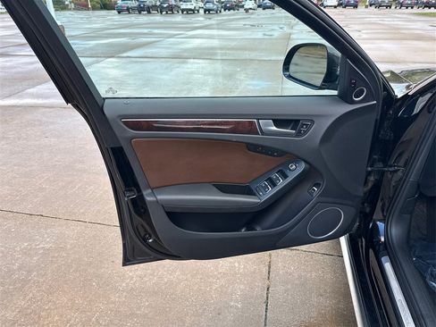 Used 2015 Audi A4 Premium Plus w/ Technology Package image 19