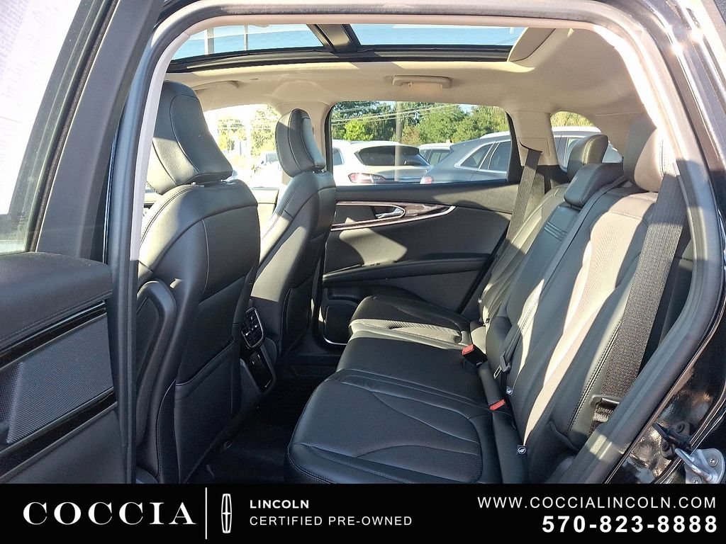 Used 2023 Lincoln Nautilus Reserve AWD/4WD image 10