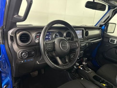 Used 2023 Jeep Wrangler Unlimited w/ Cold Weather Group AWD/4WD image 13