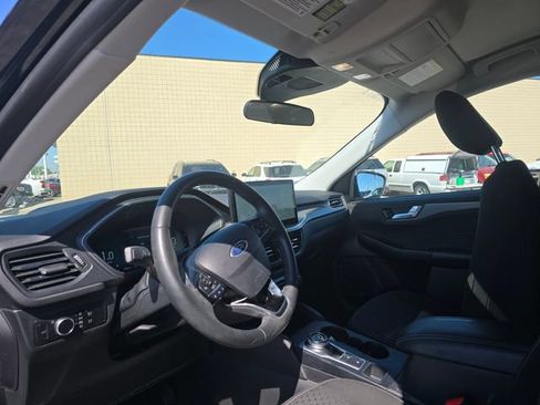 Used 2023 Ford Escape Active w/ Tech Pack #2 FWD image 11