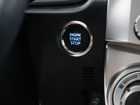 Used 2024 Toyota 4Runner Limited RWD image 18